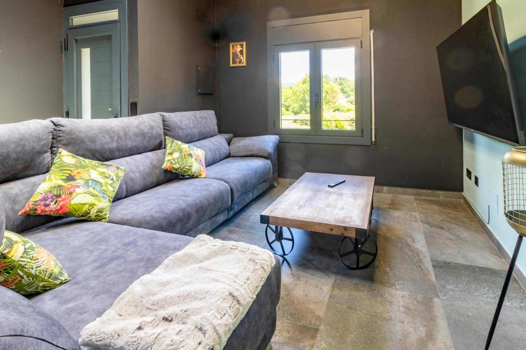 Black House Sorprendente Casa Estilo Industrial オロト エクステリア 写真