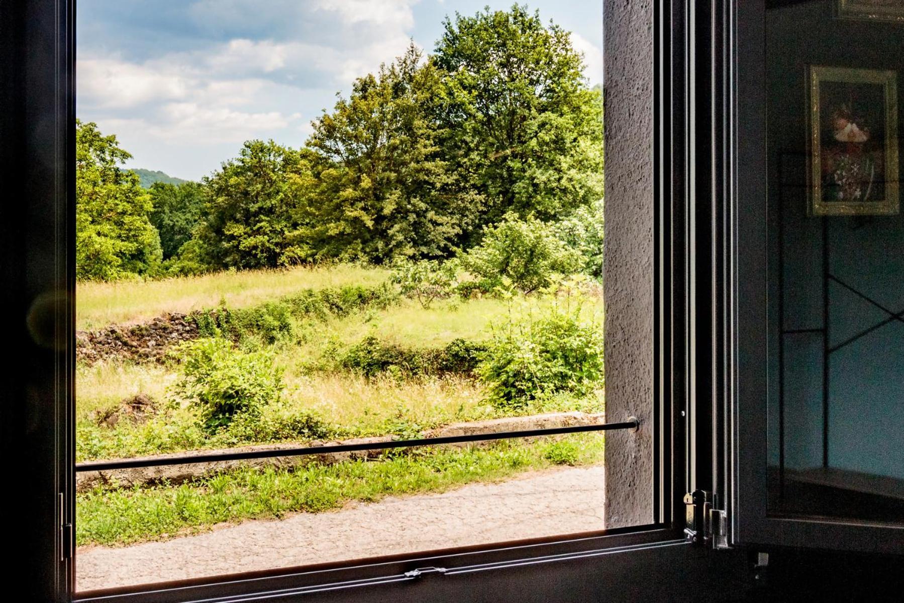 Black House Sorprendente Casa Estilo Industrial オロト エクステリア 写真