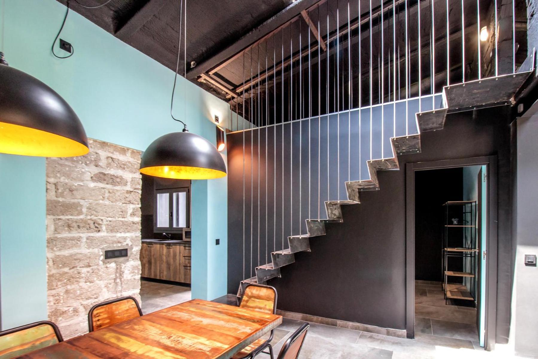Black House Sorprendente Casa Estilo Industrial オロト エクステリア 写真